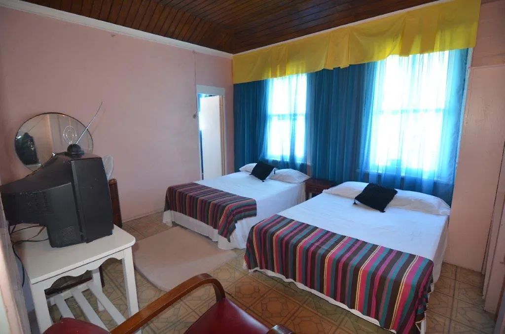 Holiday Home - Guest House Порт-Антонио